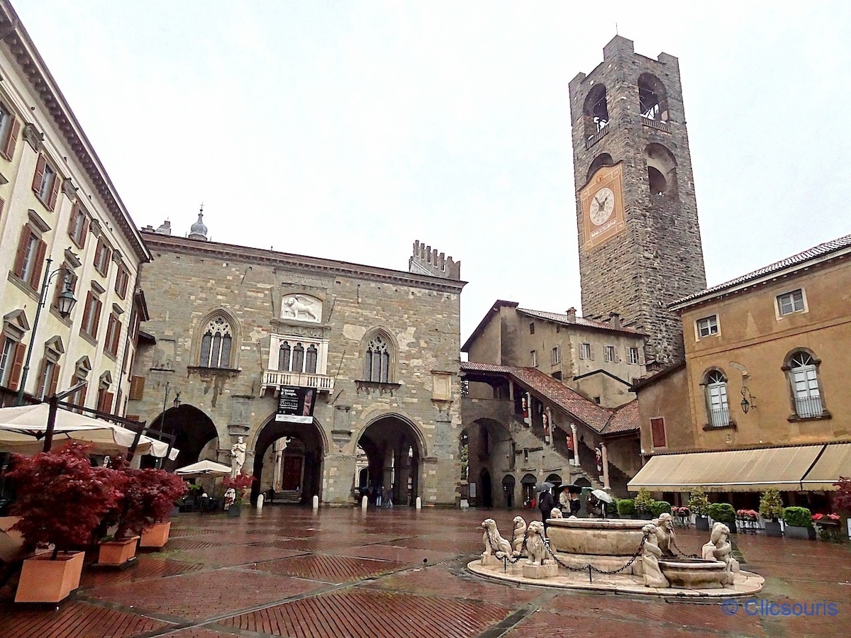 Bergame - Piazza Vecchia - Lomabardie