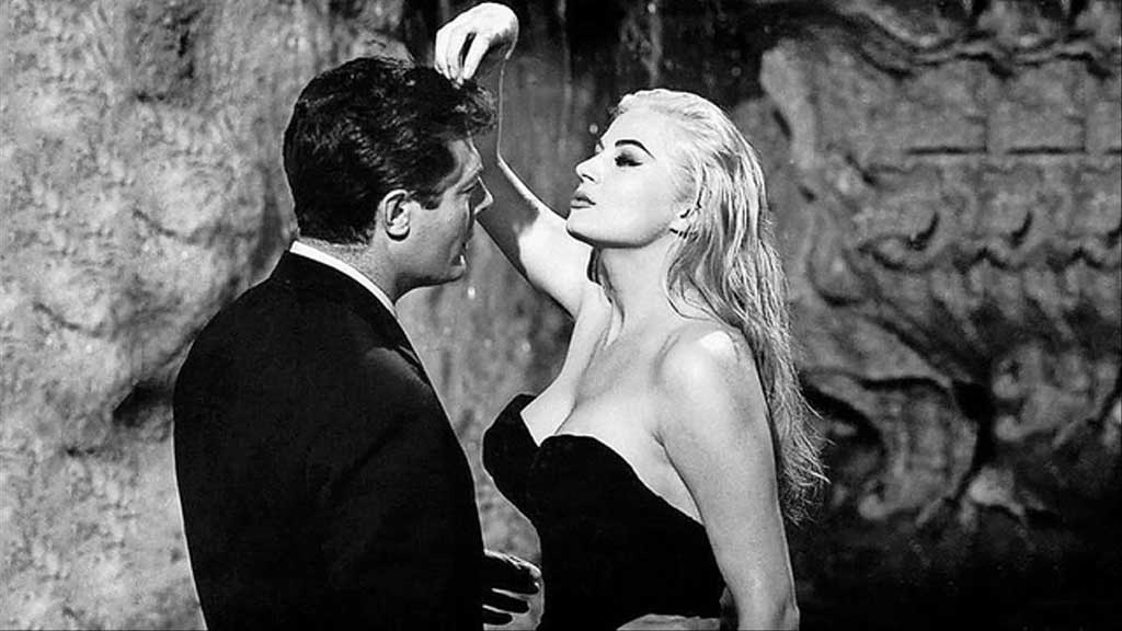 dolce vita film federico fellini anita ekberg italie trevi